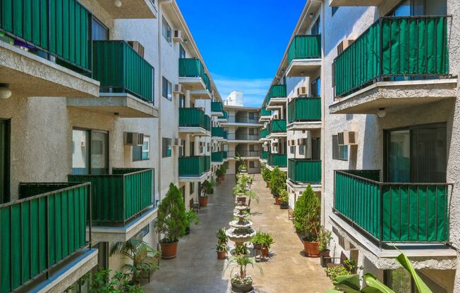 1 bed, 1 bath, 571 sqft, $1,895, Unit CCA-314