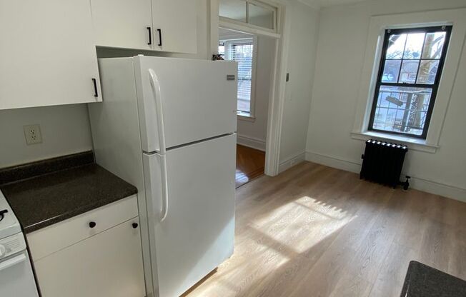Studio, 1 bath, 435 sqft, $1,777, Unit C09