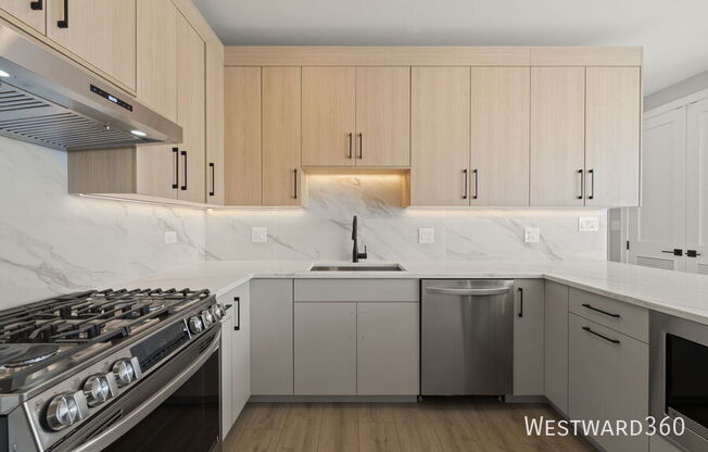 2354 W POLK ST