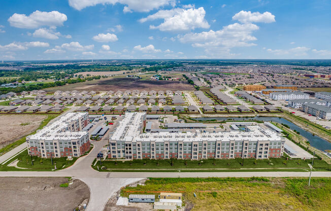 Palladium East Foster Crossing