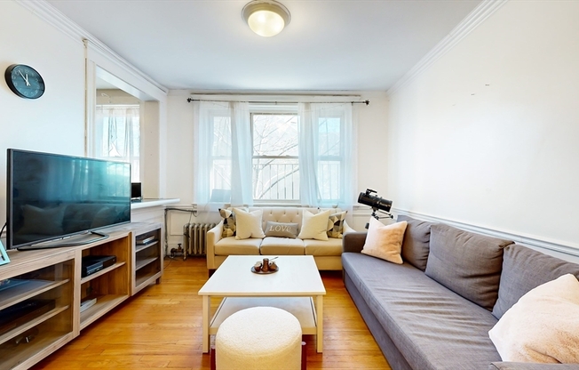 129 CHISWICK RD