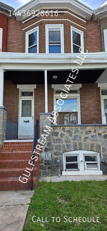 1642 N SMALLWOOD ST