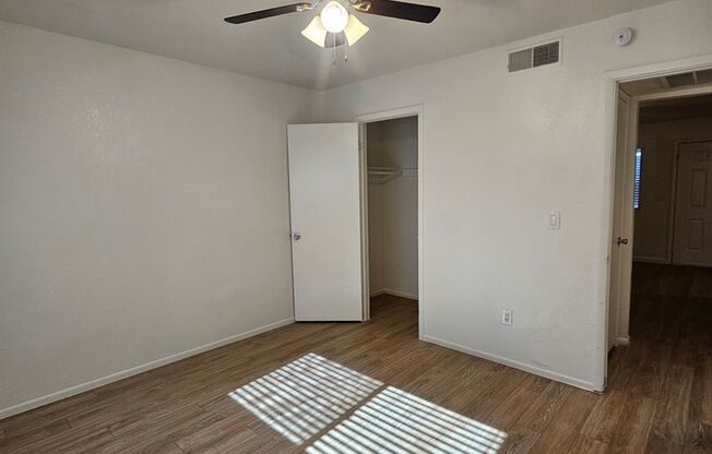 2 beds, 1 bath, 880 sqft, $1,350, Unit 113