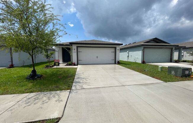 5665 DEEP RIV AVE