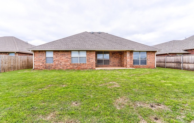 3 beds, 2 baths, $2,035