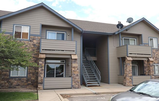 Enjoy Windsor Living: Bright Condo Near Trails, Shops & Dining