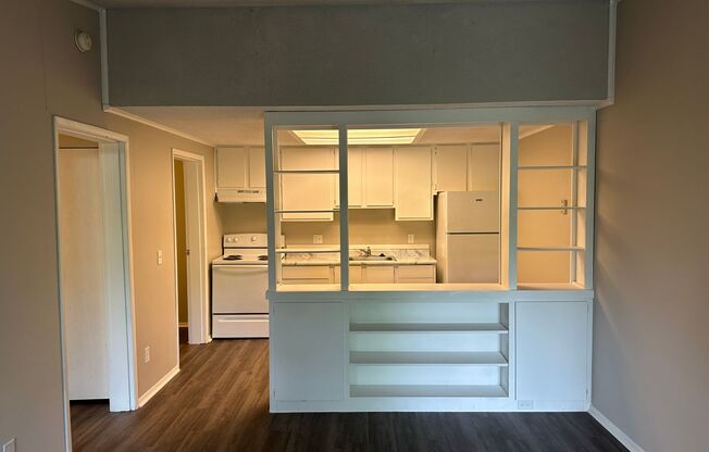 1 bed, 1 bath, 634 sqft, $954, Unit 1833 WC