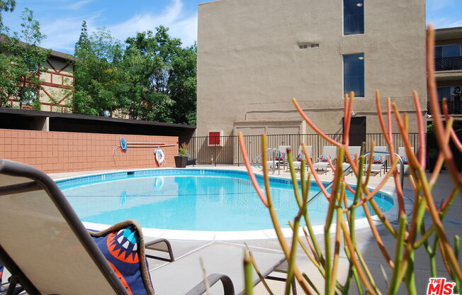 1 bed, , 750 sqft, $2,100, Unit 320