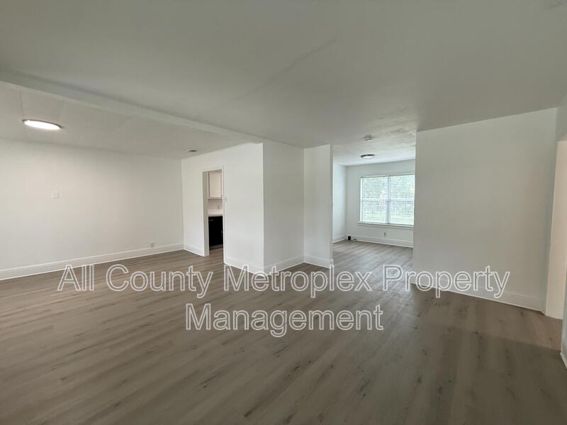 10402 DESDEMONA DR