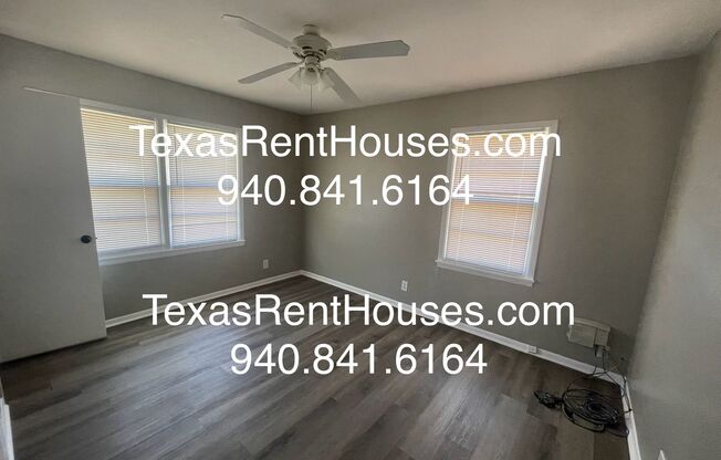 2 beds, 1.5 baths, $1,050