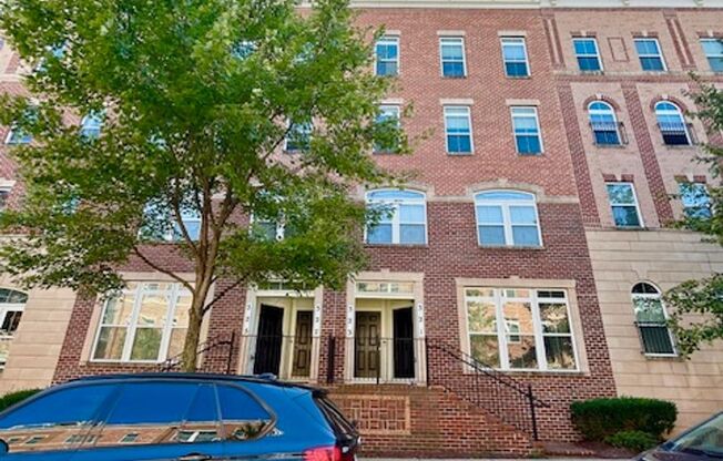 Large Townhome with Garage - Lovely Gaithersburg Living