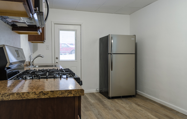 2 beds, 1 bath, $1,300, Unit Allentown