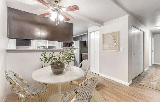 3 beds, 2 baths, 1,290 sqft, $2,305