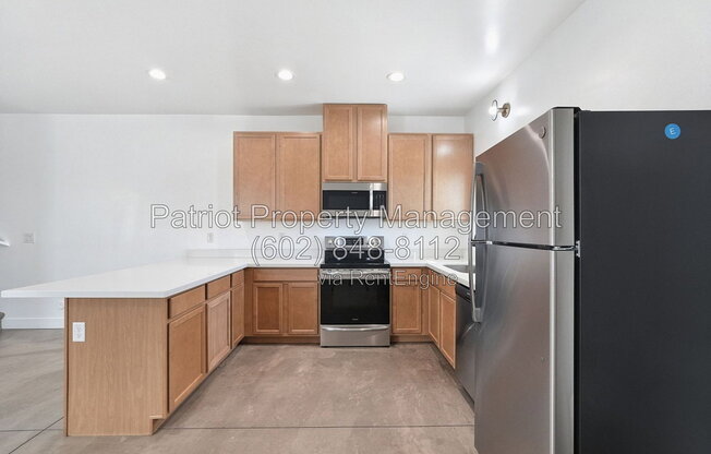 3 beds, 2.5 baths, 1,375 sqft, $2,200, Unit 2