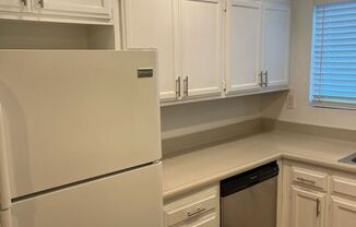 2 beds, 1.5 baths, 1,300 sqft, $2,695, Unit 1