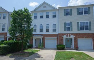 2 Bedroom 2.5 Bath with Lake View in Morrisville, NC!