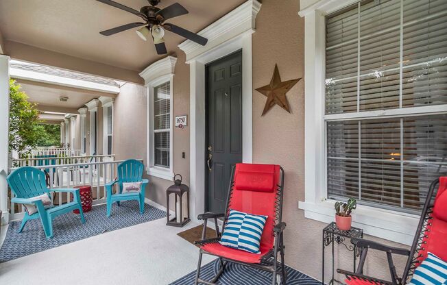 MOVE IN SPECIAL- 3/2.5 Townhome W/ 2 Car Garage For Rent in the Highly Desirable Avalon Park Community