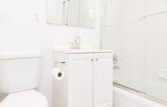 1 bed, 1 bath, 572 sqft, $4,400, Unit 21-A