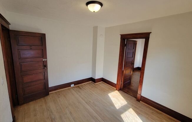 2 beds, 1 bath, $775