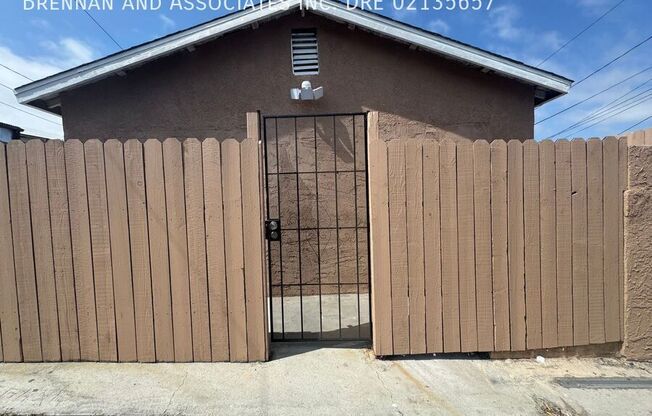 3011 FRANKLIN AVE