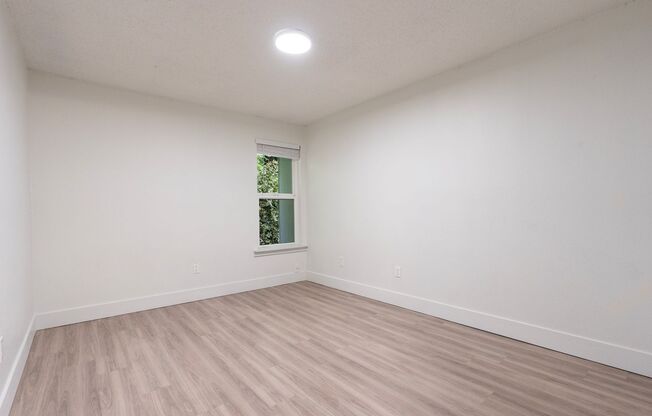 2 beds, 1 bath, 825 sqft, $1,395, Unit 51