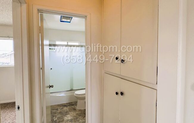 Calla Ave (1041)