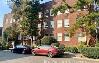 321 Boylston Ave E #102