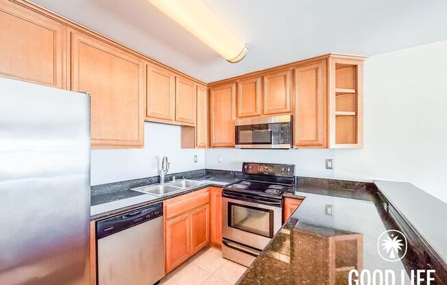 6120 Decena Dr #113