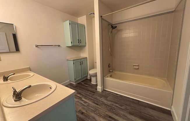 Single Family - 4 Bed 3.5 Bath - MileStone Real Estate Services