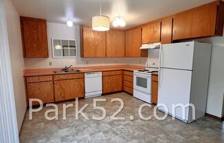 2 beds, 1 bath, $1,700