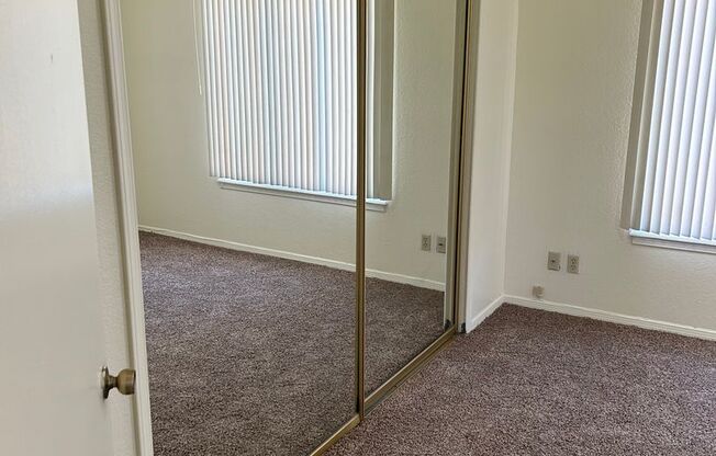 1 bed, 1 bath, 758 sqft, $955, Unit 33