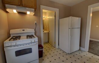 1 bed, 1 bath, 525 sqft, $695, Unit Apt 2