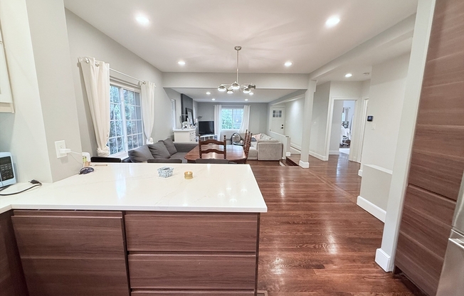 43 GARDNER RD