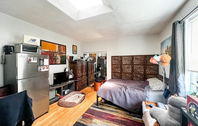 1427 Commonwealth Ave