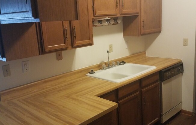 1 bed, 1 bath, 580 sqft, $725