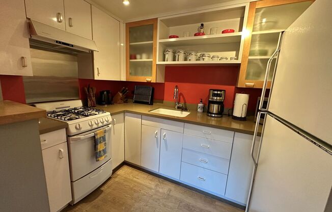 1 bed, 1 bath, $3,450