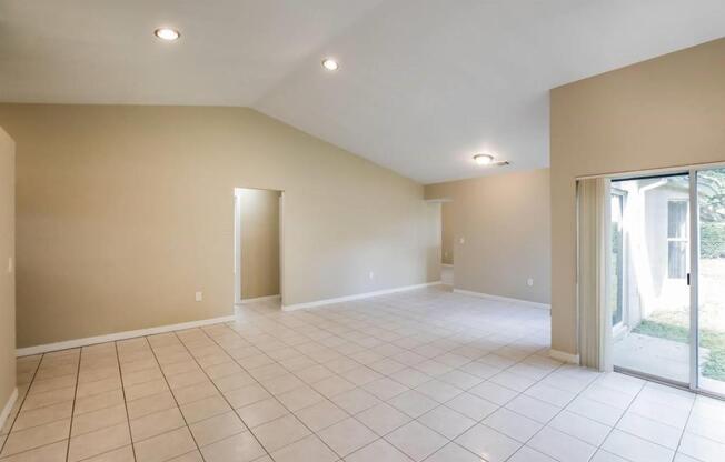 211 NW 187 AVE