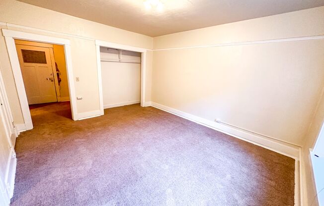 Studio, 1 bath, 450 sqft, $1,295, Unit 003