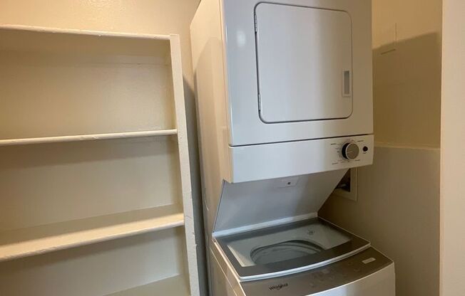 2 beds, 1 bath, 950 sqft, $1,225, Unit 110