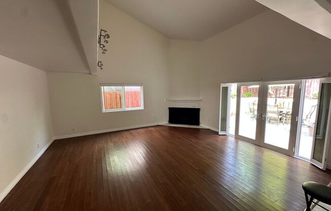 Charming Playa Del Rey Home with Spacious Interiors and Private Outdoor Oasis