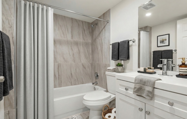 2 beds, 2 baths, 1,200 sqft, $2,395, Unit 5462 - 121