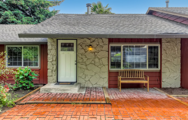9424 SW SILETZ DR