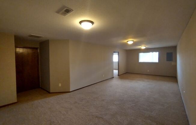 2302 S Goebel Cir
