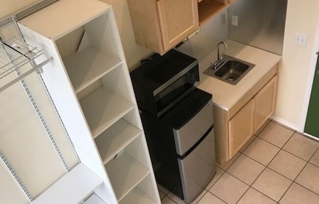 Studio, 1 bath, 192 sqft, $1,123, Unit F-12