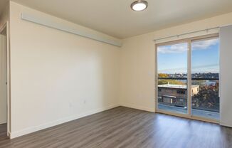 3 beds, 2 baths, 800 sqft, $2,995, Unit 201