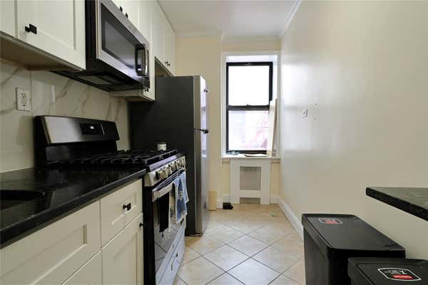 34 20 78 ST
