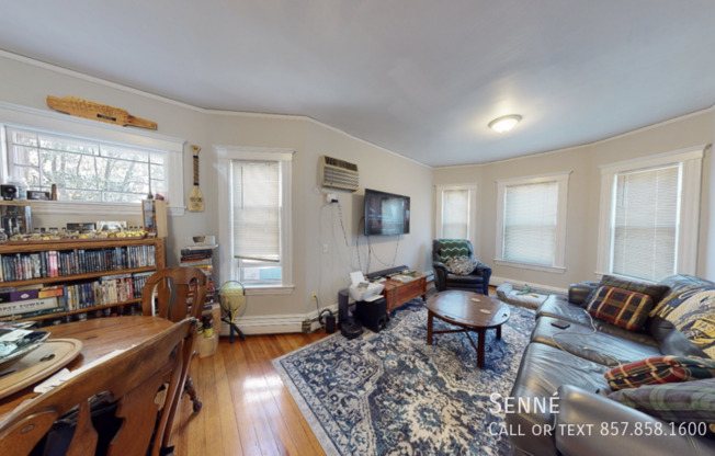 3 CHAPMAN PL