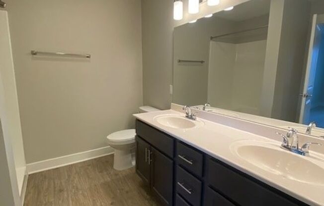 2 beds, 2 baths, 1,284 sqft, $2,171, Unit 2105-201