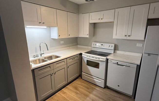 Studio, 1 bath, 600 sqft, $1,275, Unit 101