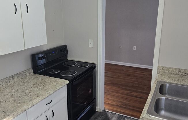1 bed, 1 bath, $925, Unit 4A